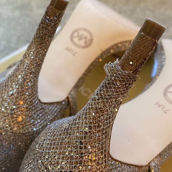 NORDSTROM Michael Kors Simone Sandal - glitter gold Size 7.5M - Picture 8 of 8